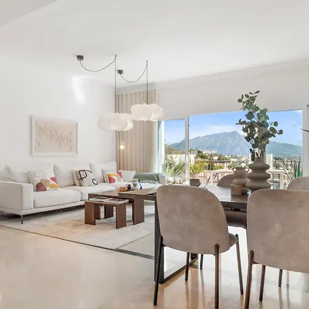 Luxurious Penthouse - View, Roof Terrace, 3br - 2ba Estepona