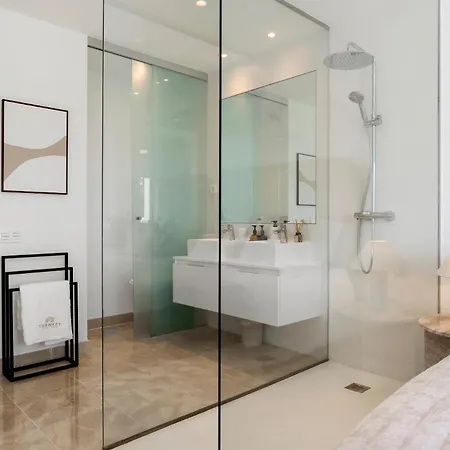 Apartmán Luxurious Penthouse - View, Roof Terrace, 3br - 2ba *