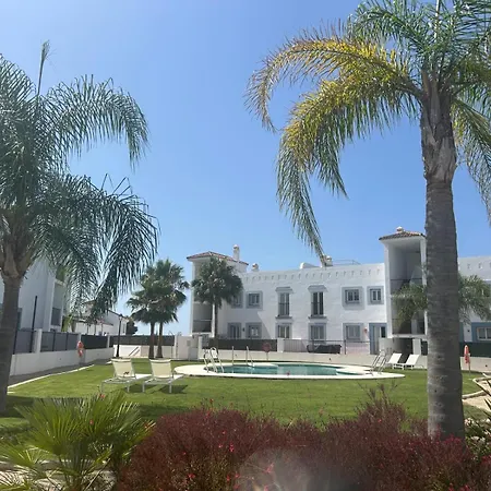 Luxurious Penthouse - View, Roof Terrace, 3br - 2ba * Estepona