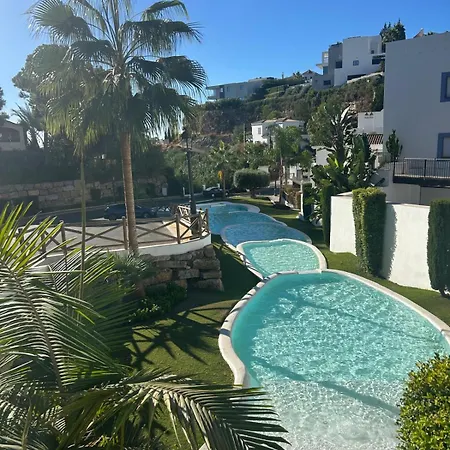 Luxurious Penthouse - View, Roof Terrace, 3br - 2ba Apartmán Estepona