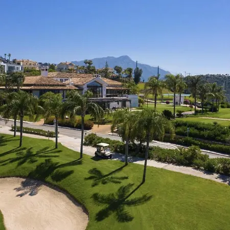 Apartmán Luxurious Penthouse - View, Roof Terrace, 3br - 2ba