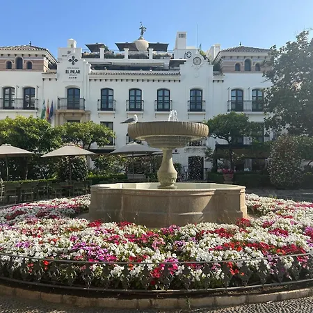 Luxurious Penthouse - View, Roof Terrace, 3br - 2ba Apartmán